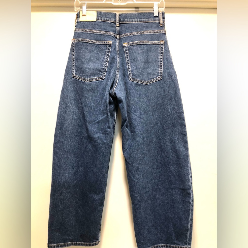Women’s jeans by Everlane  Size 27. Curve leg